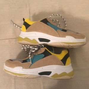 Cape Robin Tennis shoes